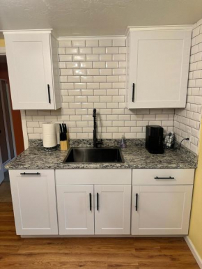 Medford Home And 2 Condos With Pool